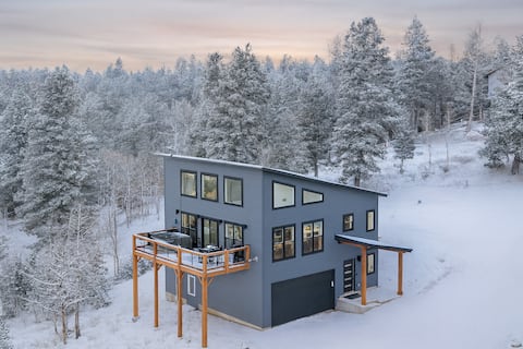 Aspen Leaf Retreat | Mtn/Pond Views, HotTub, Stars