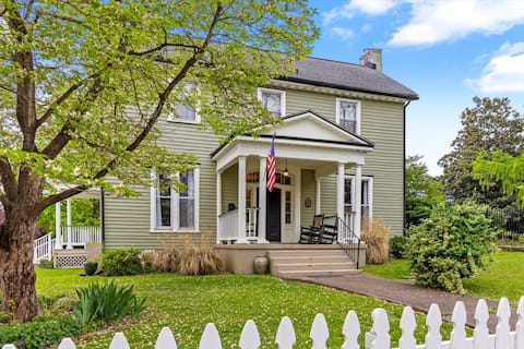 Best Location: Walk to Shops/Brews/Food/Train