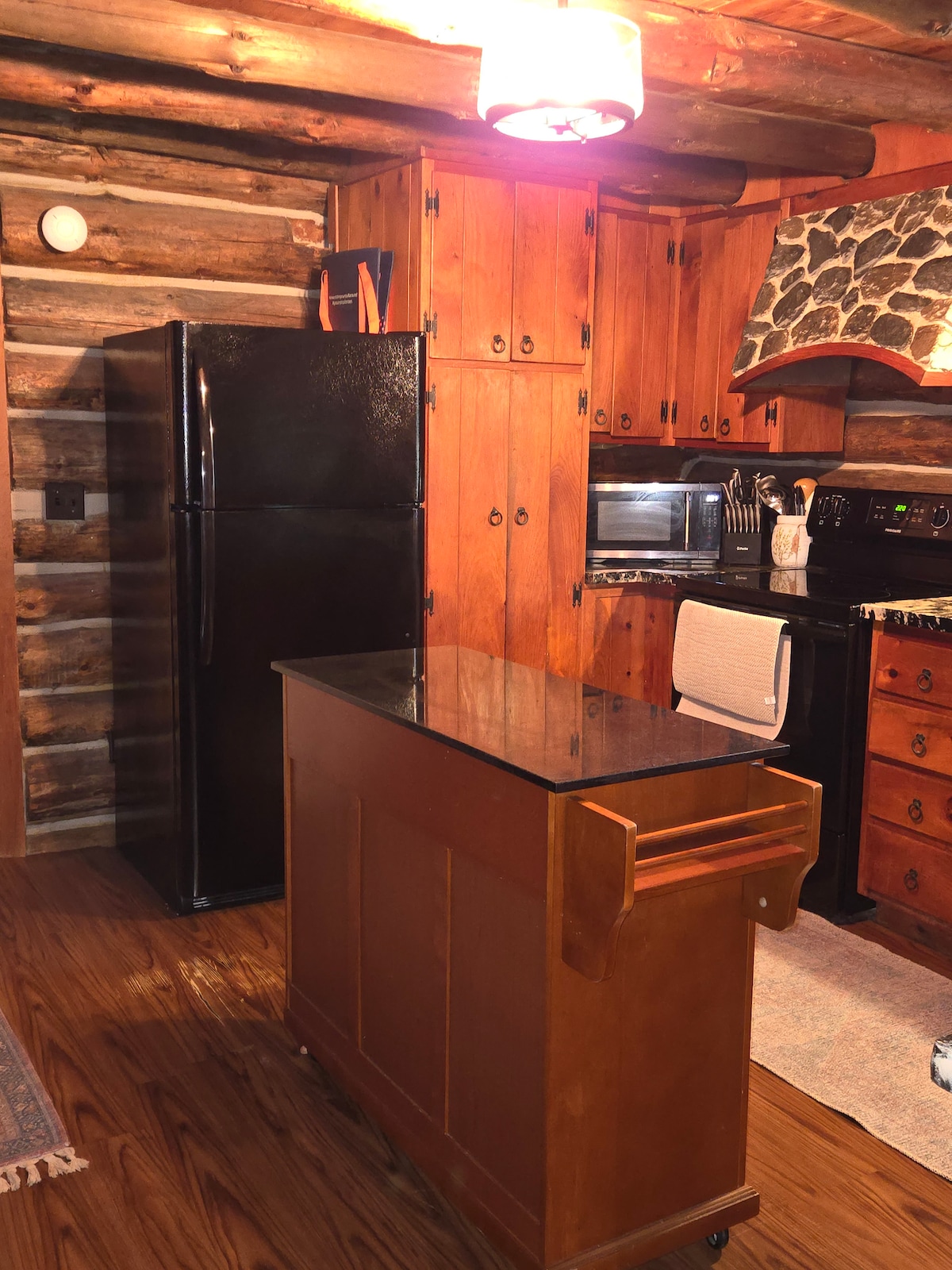 Charming Country Cabin