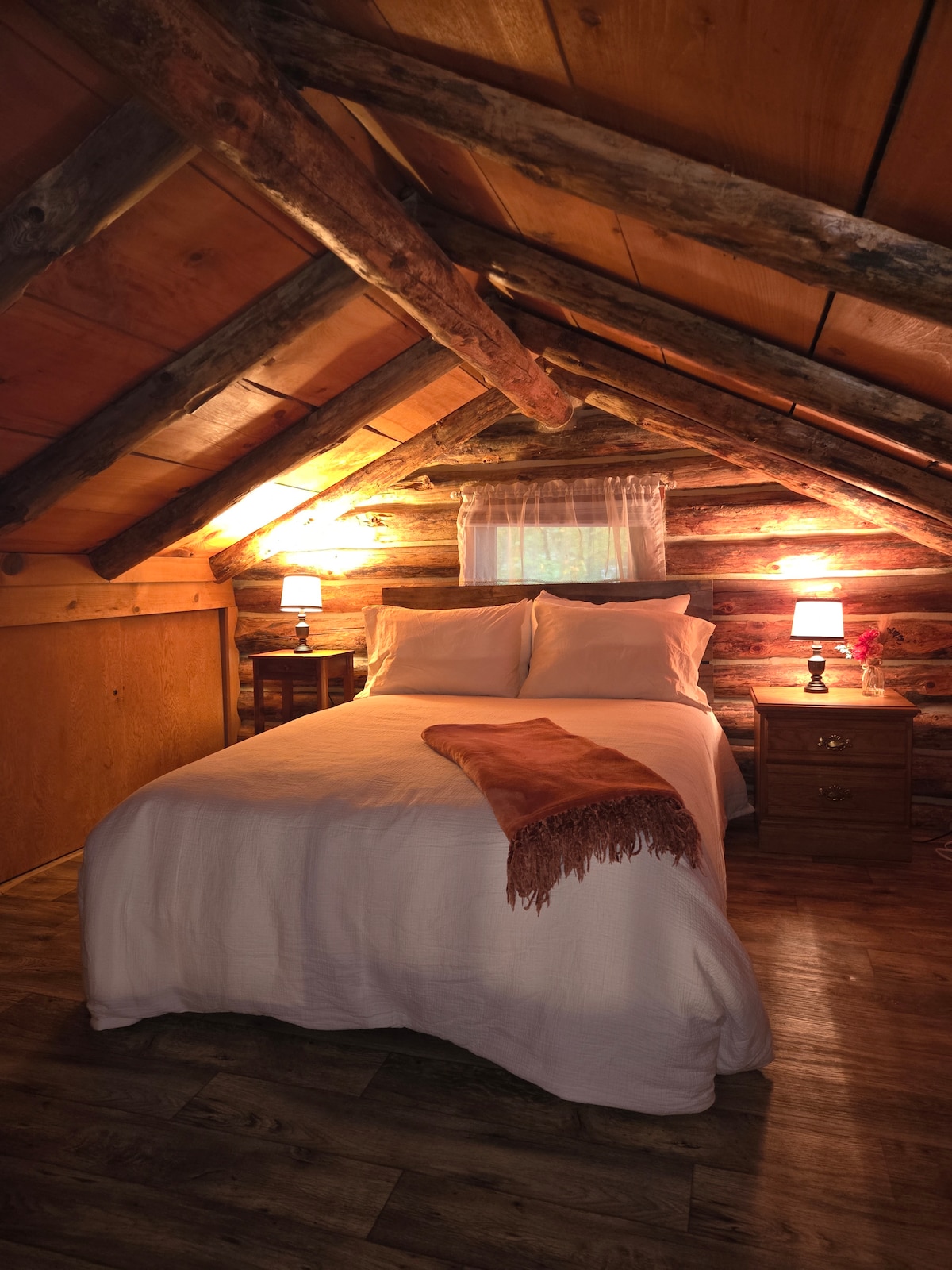 Charming Country Cabin