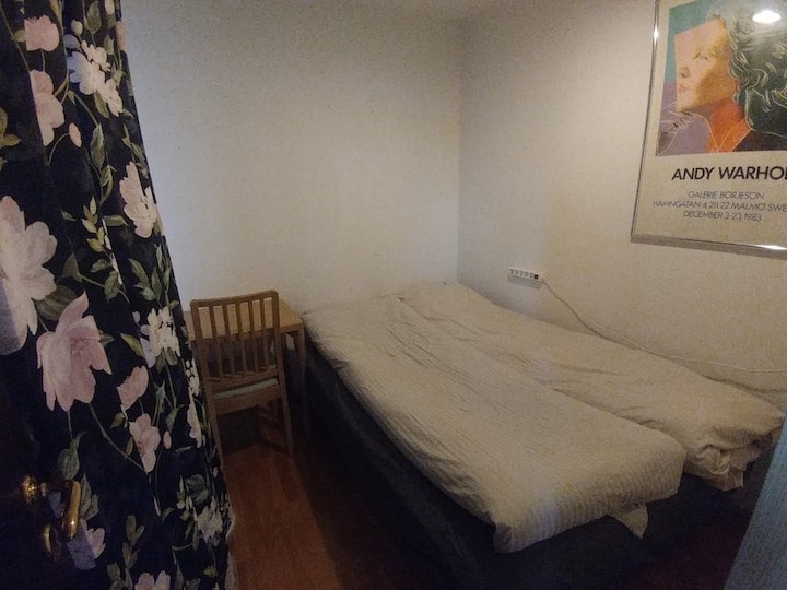 It may be this room or another similar room.  Small double bed.  200 cm x 120 - 140 cm. An additional mattress can be squeezed in, if the desk is moved out of the way. Leaving no space for luggage. Sometimes available another room with 2 single beds.