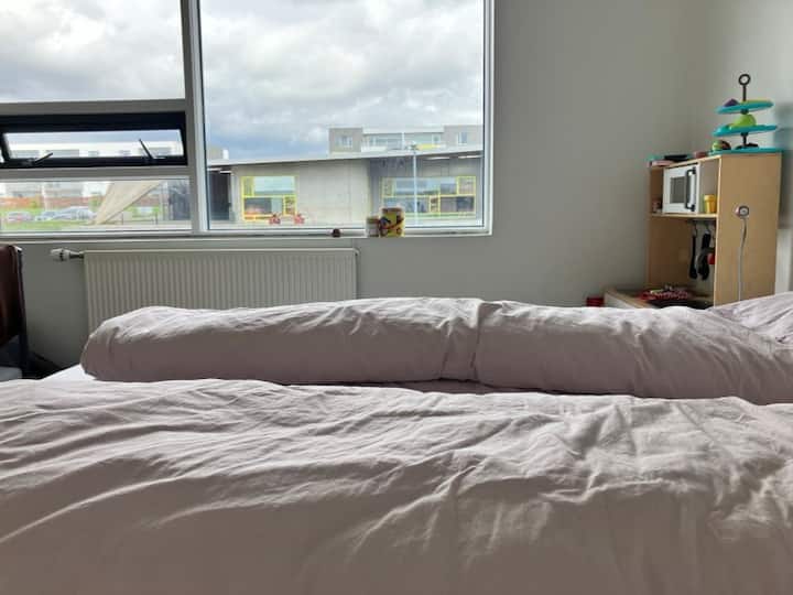 غرفة النوم 2