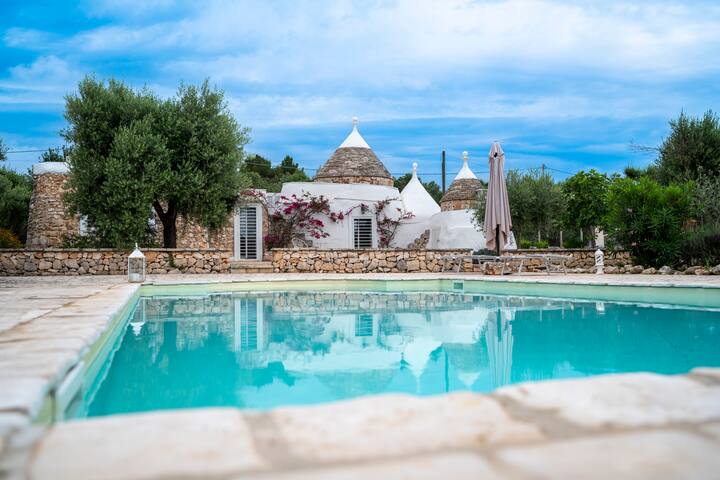 Trullo Vittoria Ostuni | Private Pool & Wood Oven