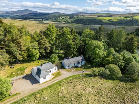 Hillside Cottage at Persie (3 bedrooms, 1 bath)