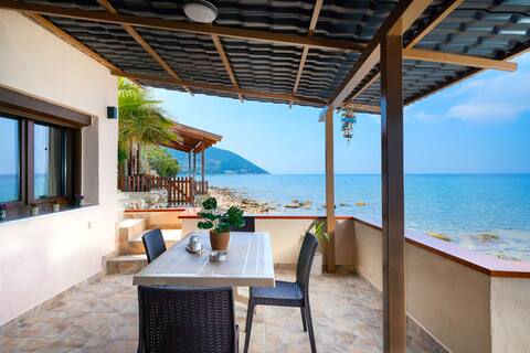 To Kyma - Seafront House