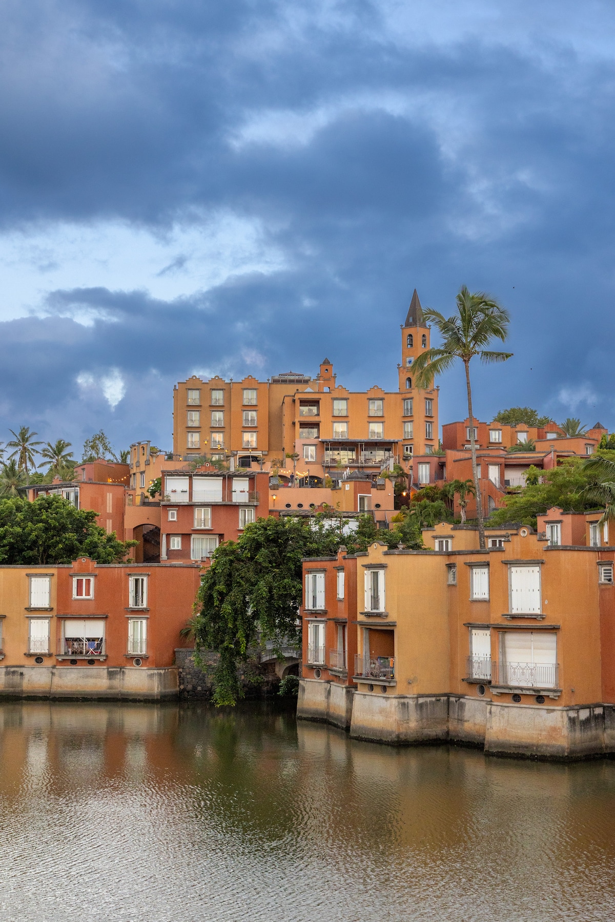 Love birds Villa Port Chambly! Apartments for Rent in Port Louis