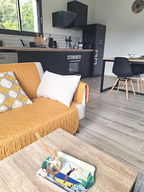 Propriété Airbnb réussie: Apartment Garden and Swimming pool à Conca