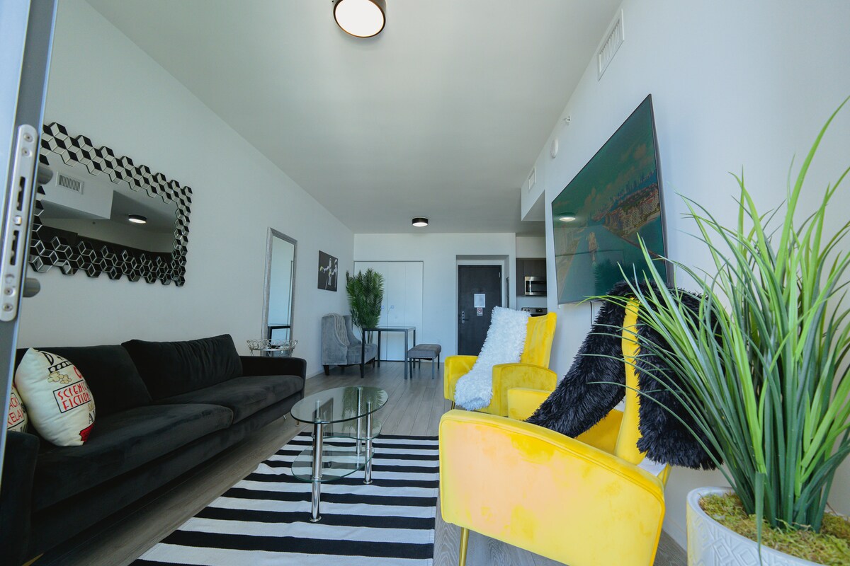 View of Apartments for Rent in San Diego CA