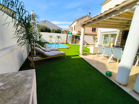 Cozy family villa not far from the sea