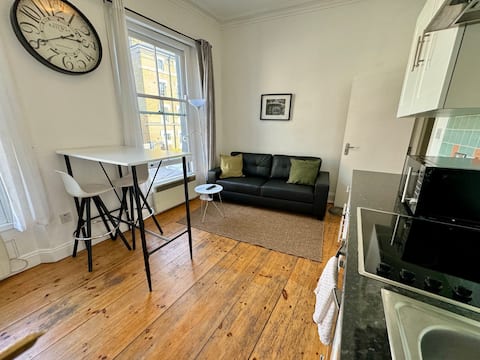 Incredible King's Cross City Apartment w/Terrace