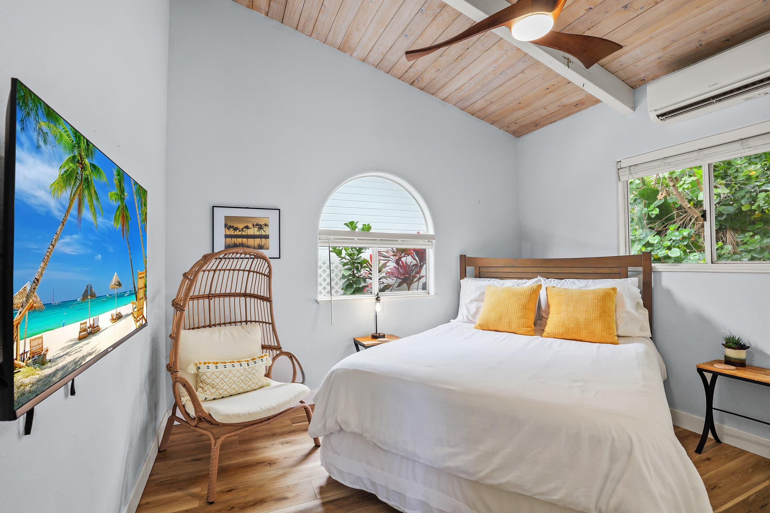 Home in Kailua-Kona · ★4.85 · 5 bedrooms · 9 beds · 3 private baths - Image 2