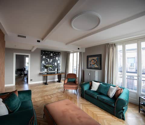 Popular Airbnb listing: Luxury City Retreat with Breathtaking View in Torino