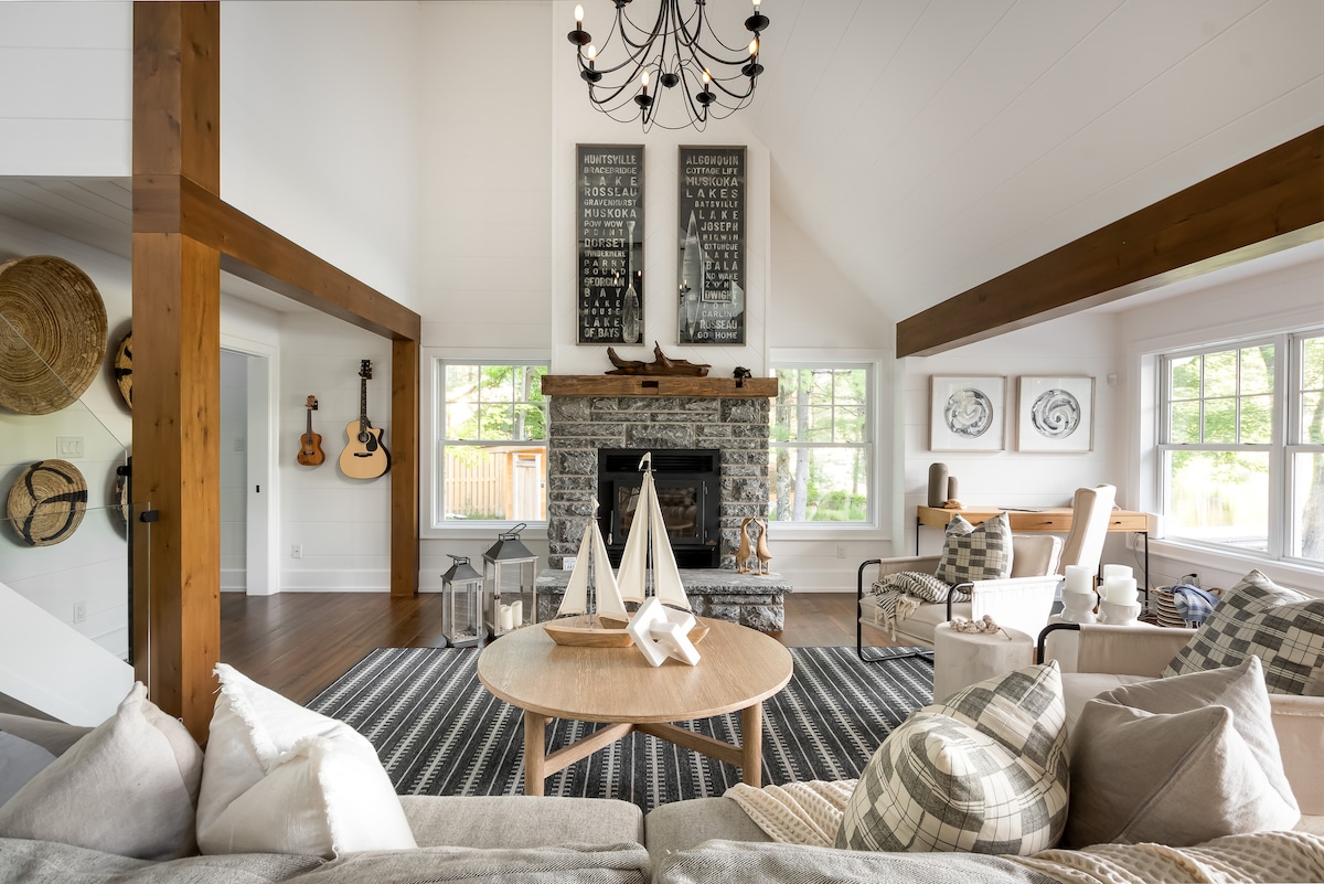 Muskoka Waterfront Retreat