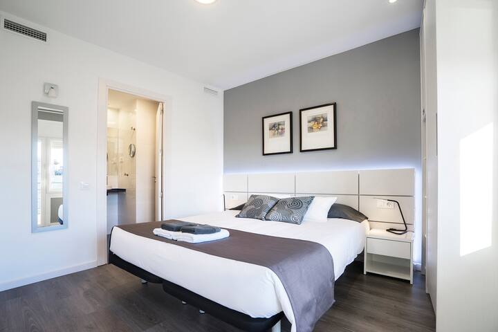 Apartamento Gaudir, con inspiraciones modernistas. Luminoso, céntrico y seguro. gallery image 3