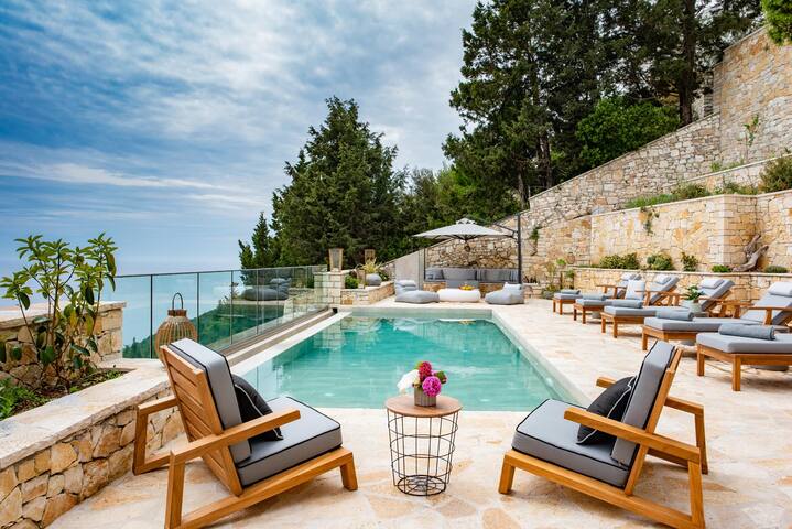 Paxos Retreats managed Airbnb listing 3