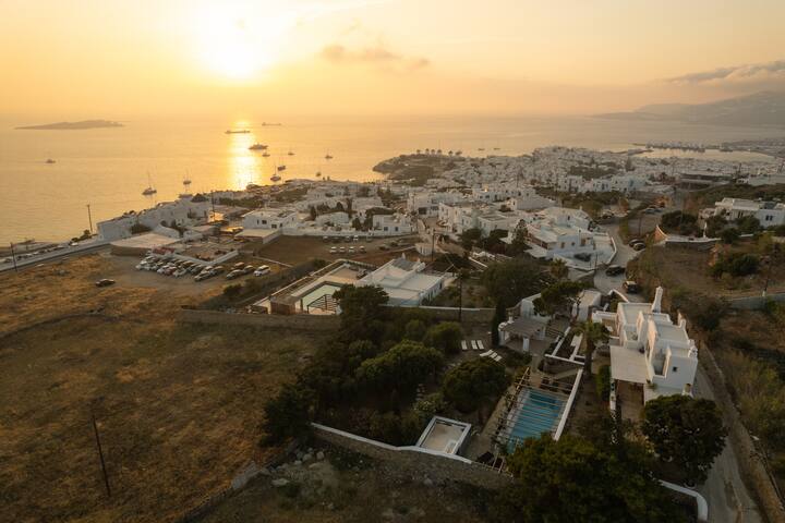 Βaroness | Mykonos town | Private pool & garden gallery image 5