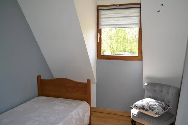 1 krevet veličine 90 x 200