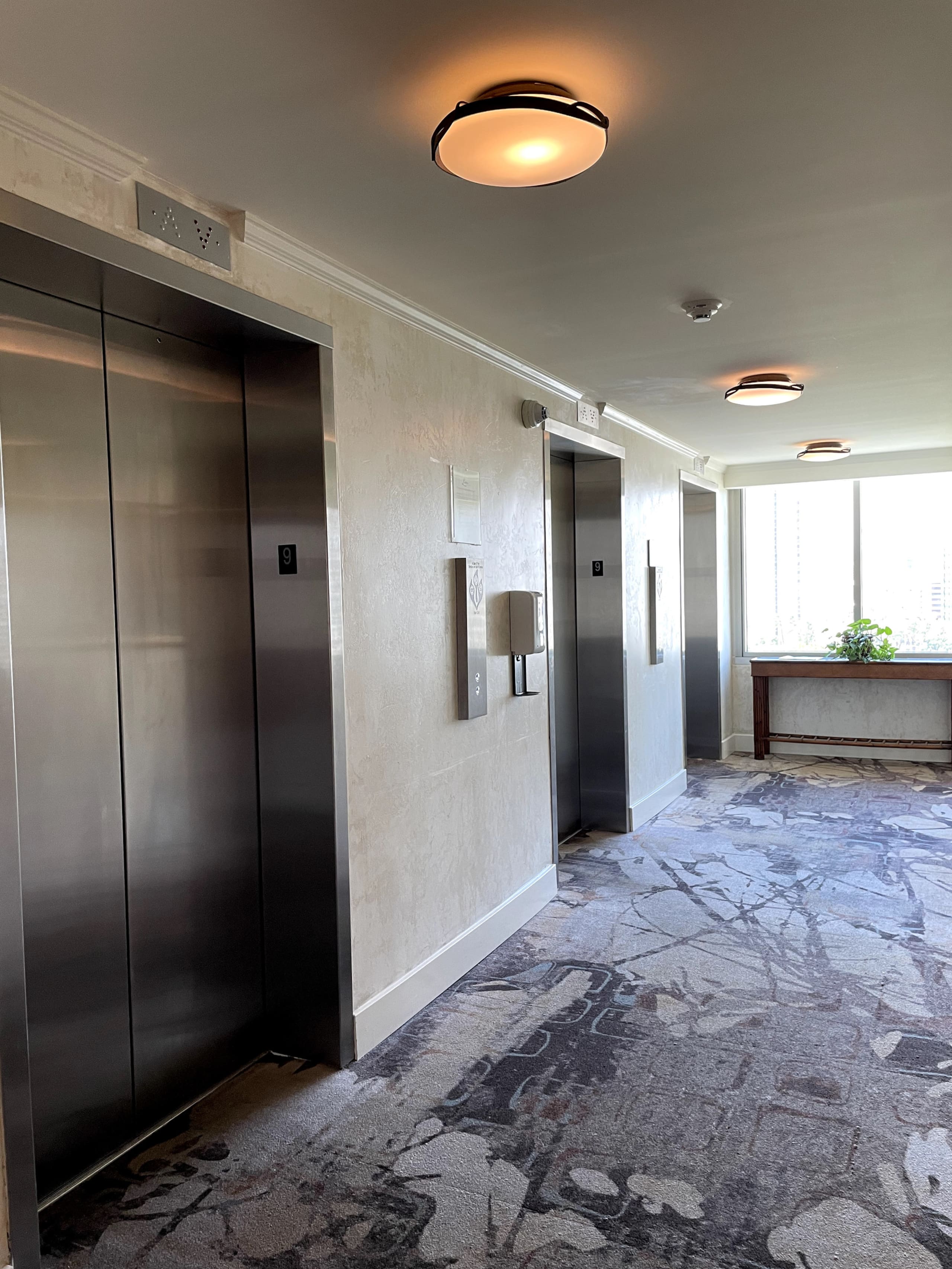 Relaxing 4 Star Luana Waikiki Hotel w/Park View - Image 60