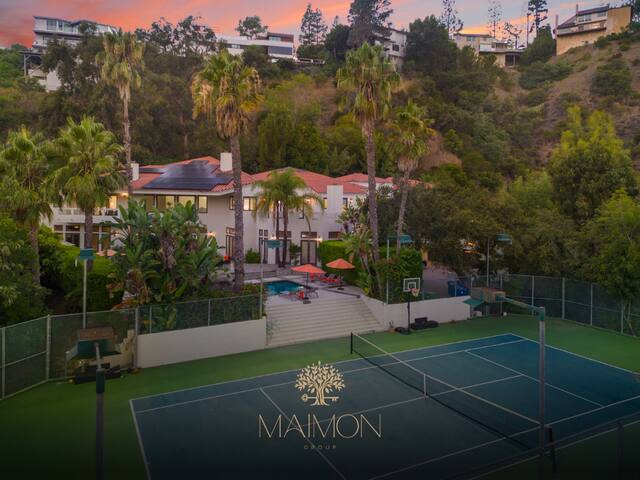 Tranquil Bel Air Retreat w/ Spa & Sunroom