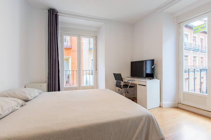 Apartamento en GRAN VIA, TOP!* 4 HABiTACIONES