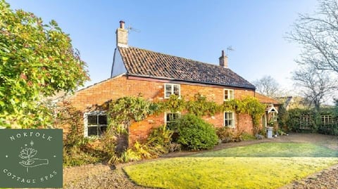 5* Private Pool, Hottub, Sauna, GamesRm 20 guests