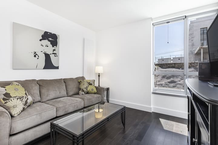 1 Br W R/t Deck, By Whole Foods Sf Life - 샌프란시스코