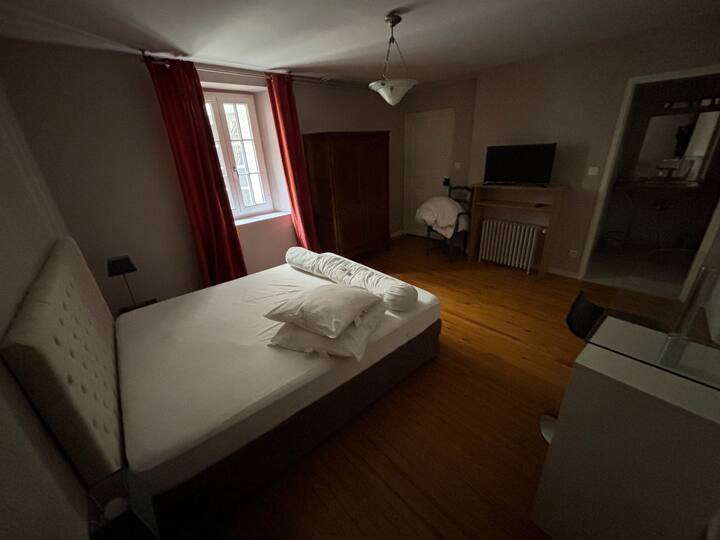 غرفة النوم 2