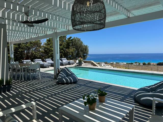 Solis Lindos Villa gallery image 4