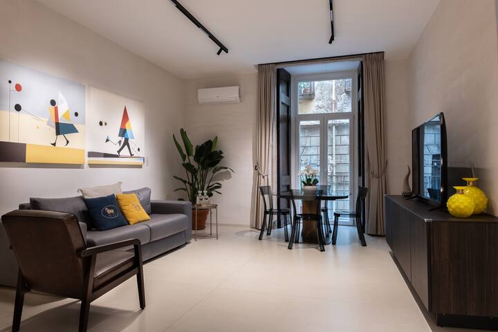 deluxe apartment (airbnb & vrbo) gallery image 3