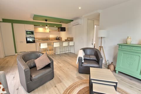 Top performing Airbnb: A house on the waterfront, with a big garden in Sète