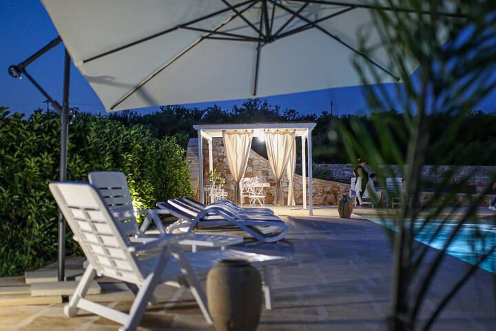 Exclusive Country Villa with Pool, Ugento, Apulia gallery image 4