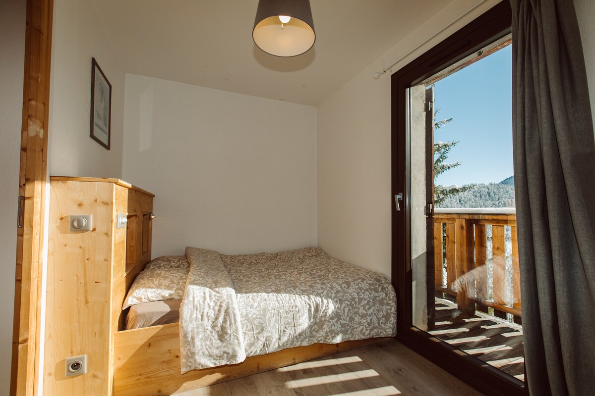 საძინებელი 1