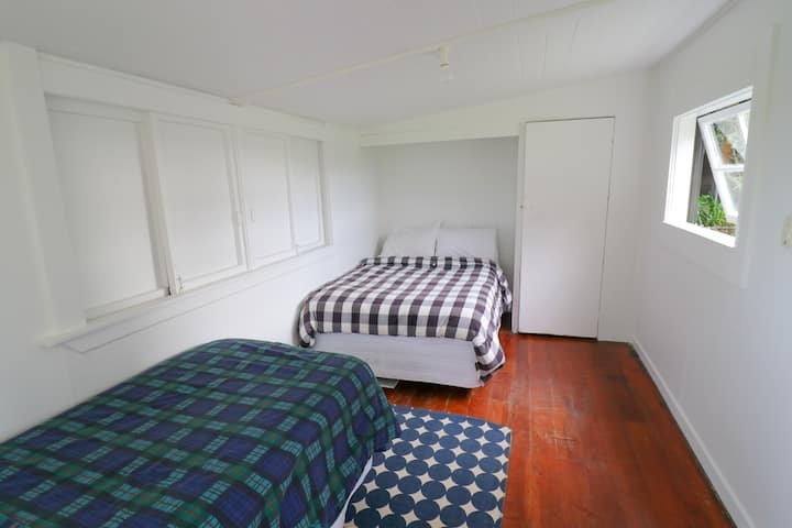 The hut, perfect for the teens.