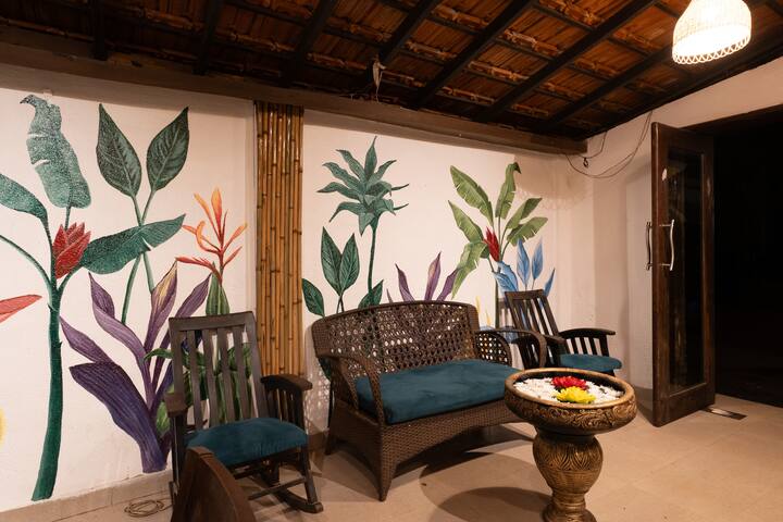 Living room image 3