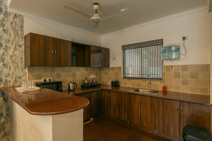 Kitchenette image 1