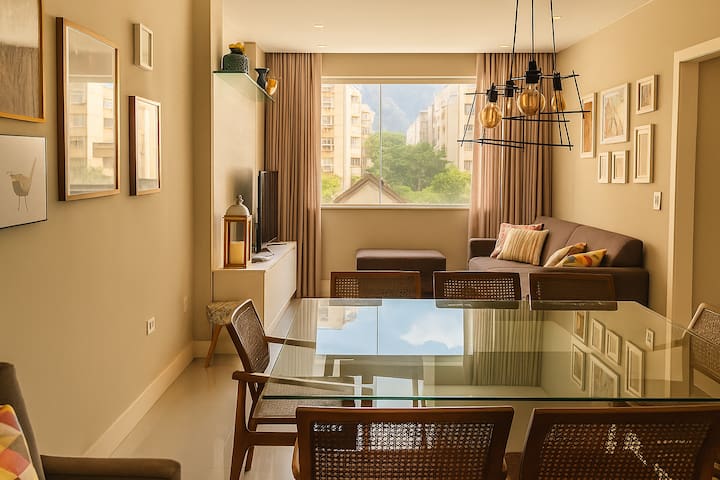 Copa, 3 quartos a uma quadra da praia