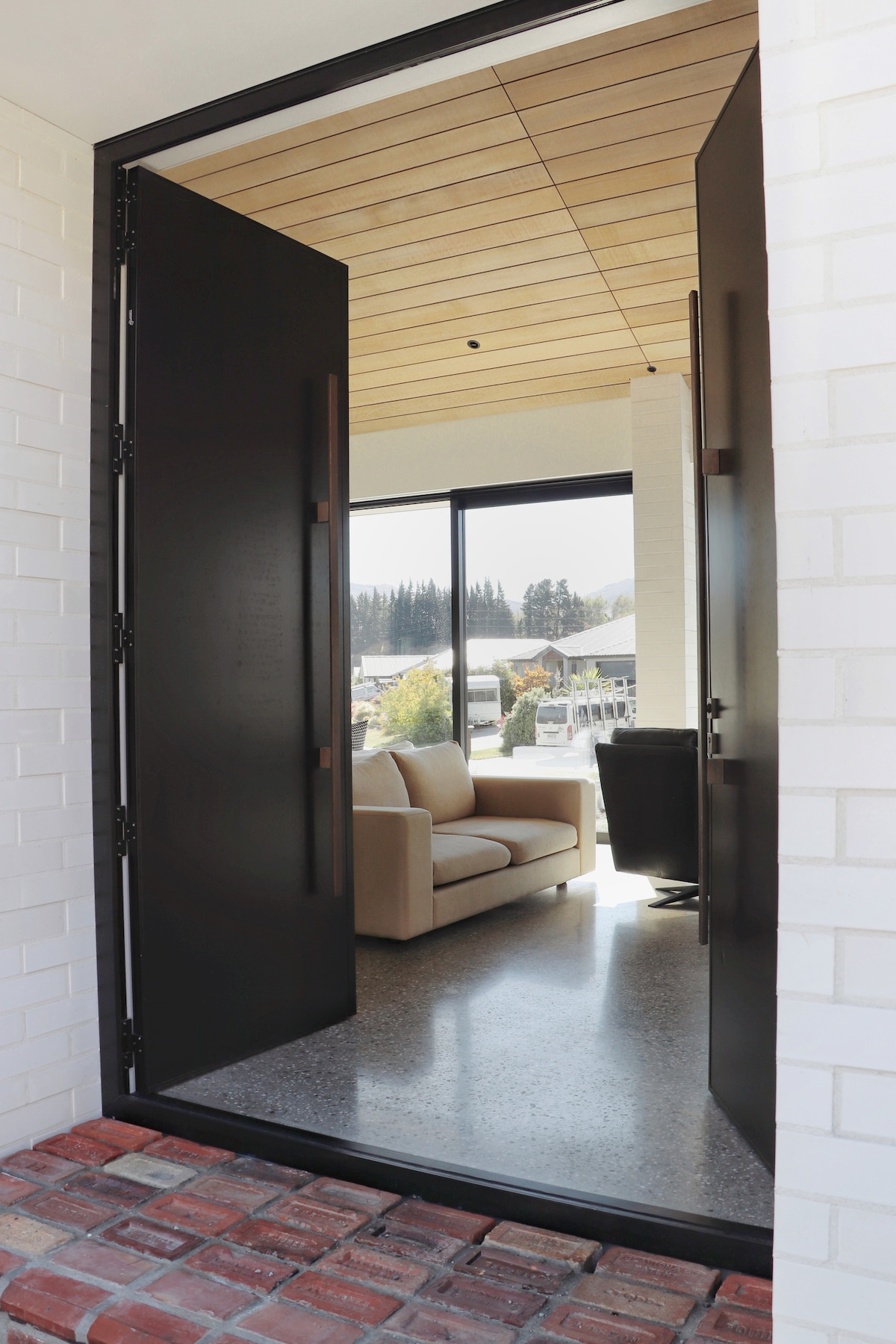 Top performing Airbnb: Bell Towers in Lake Hayes Estate Shotover Country