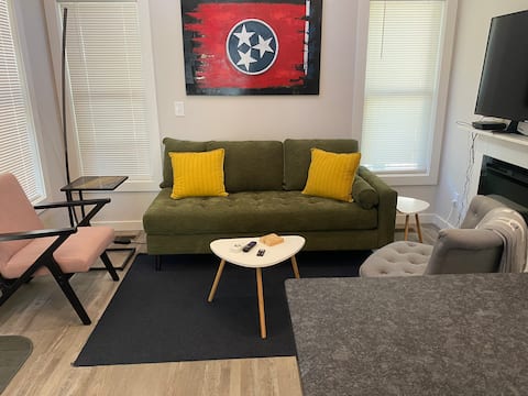 Popular Airbnb listing: Travelin’ Light in Monteagle