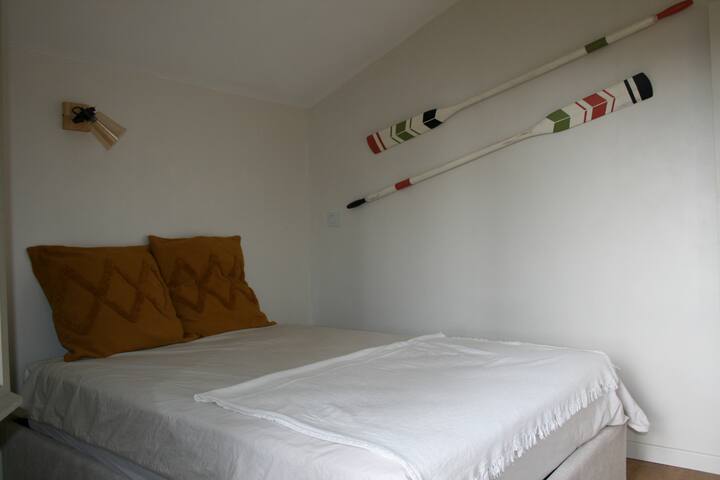 Легло 140 х 190 см