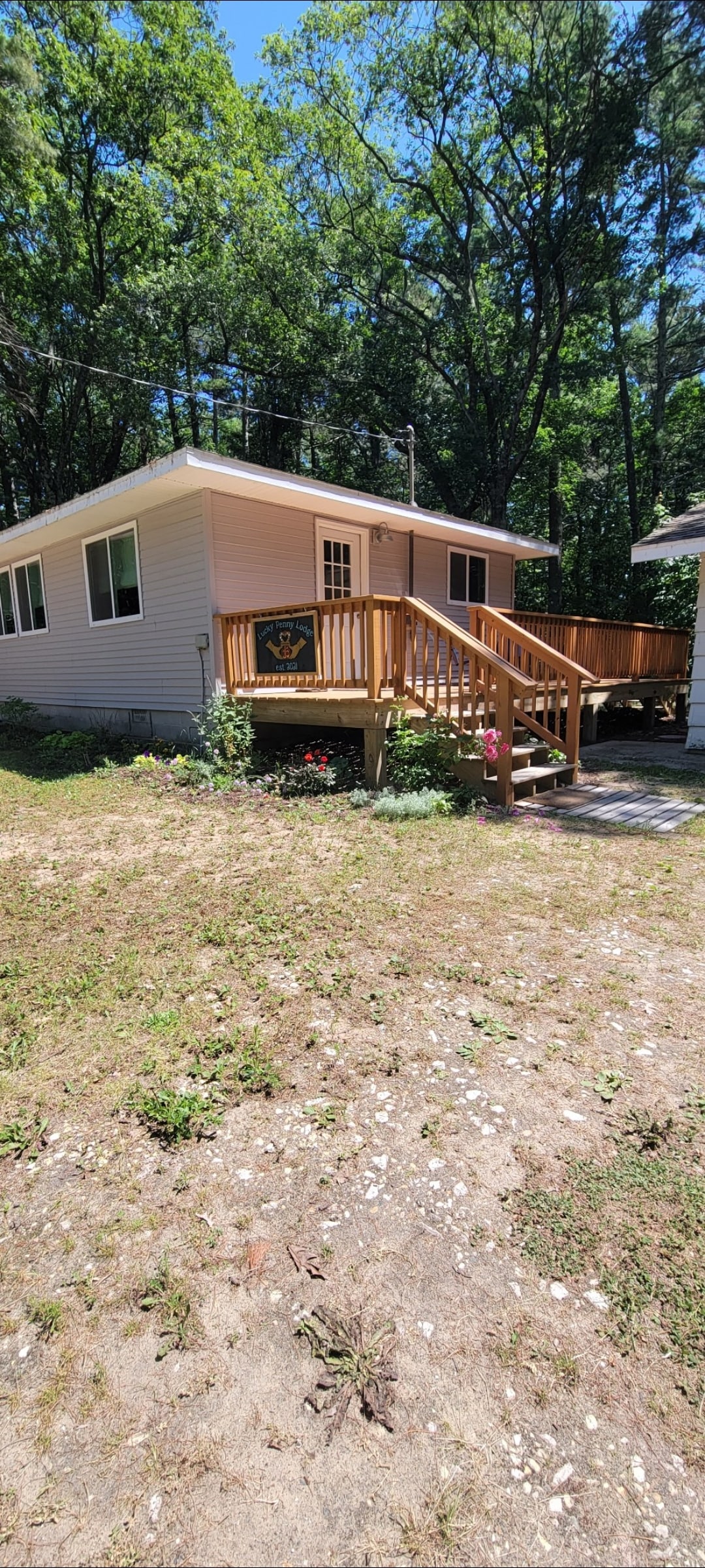 Lucky Penny Lodge - Houses for Rent in Beaver Island, Michigan, United  States - Airbnb, image size:1080x2400