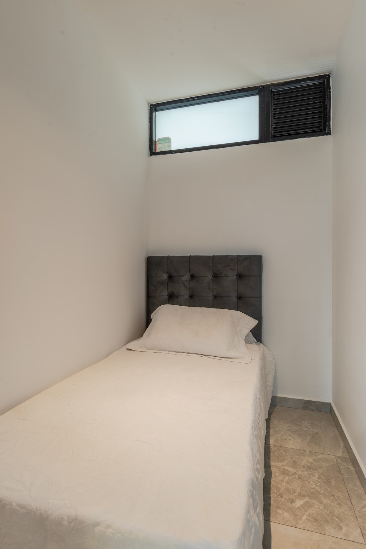 საძინებელი 4