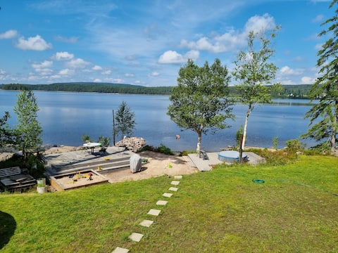 Cottage rentals with a private lake plot