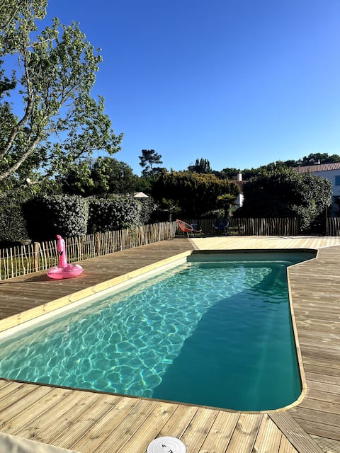 Ile d'Oléron Vertbois Villa Wood Pool & Sea