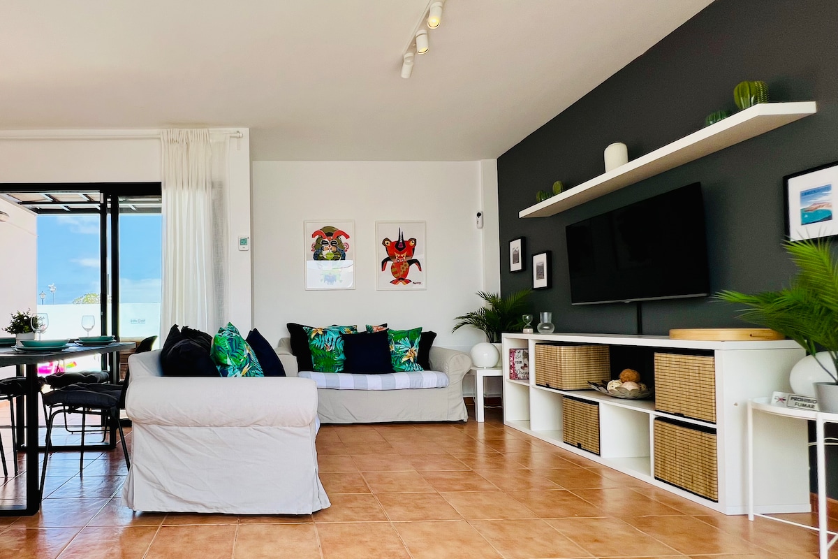 Popular Airbnb listing: PROMO PRICE Villa 3 Rooms - Pool - TOP Privacy in Yaiza