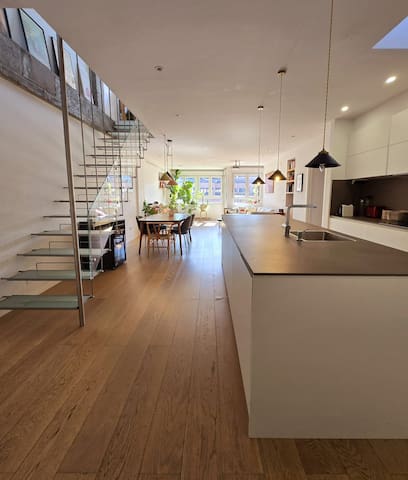 Espectacular ático con piscina