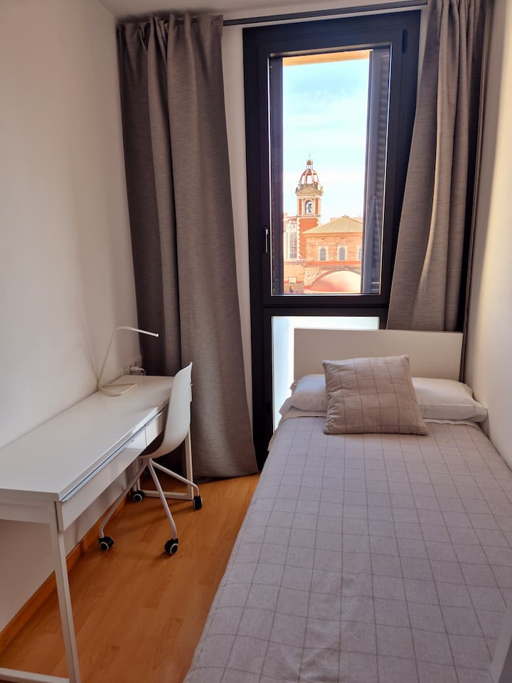 غرفة النوم 2