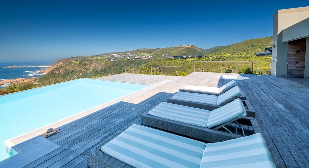 Private pool
