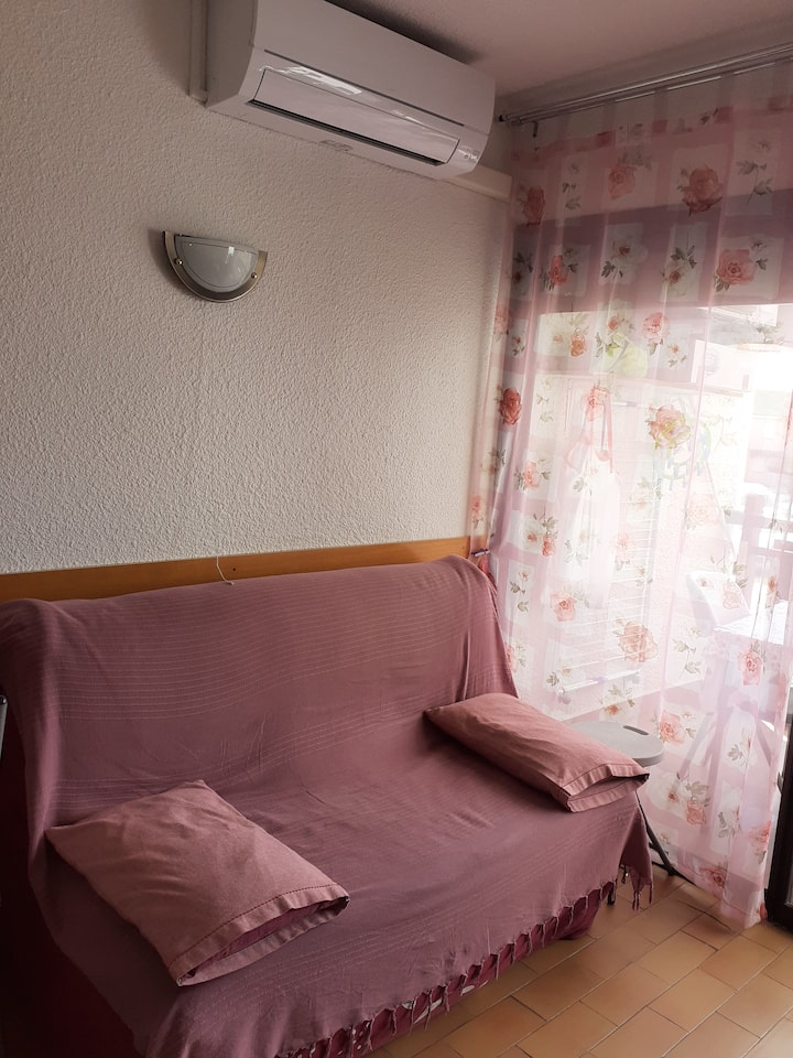 غرفة المعيشة