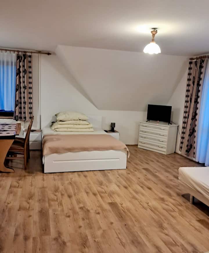 საძინებელი 1