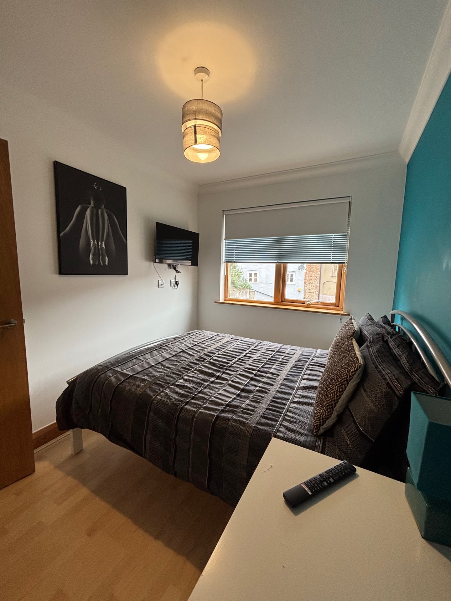 Apt 5A Central by river 1 Bed Apartment